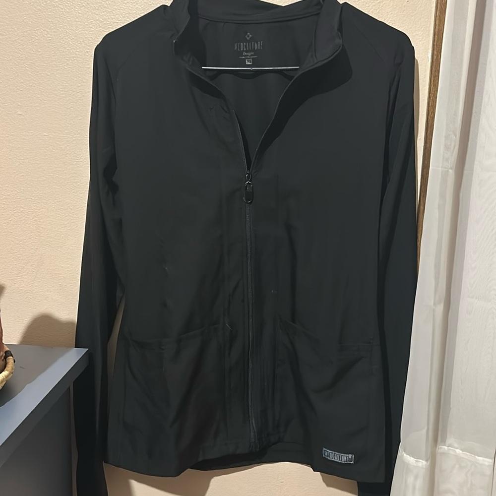 Med Couture Insight scrub jacket